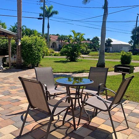 2 Bed Cottage With Pool, Close To Beach! Bbq Grills & Patio Fort Myers Dış mekan fotoğraf