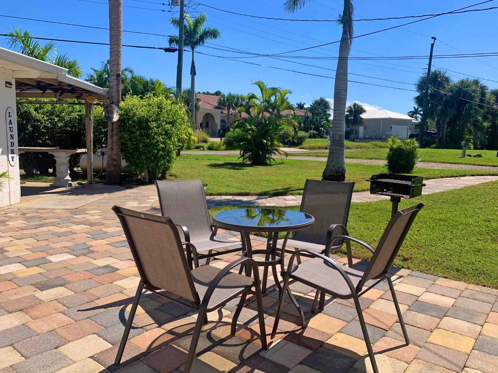 2 Bed Cottage With Pool, Close To Beach! Bbq Grills & Patio Fort Myers Dış mekan fotoğraf