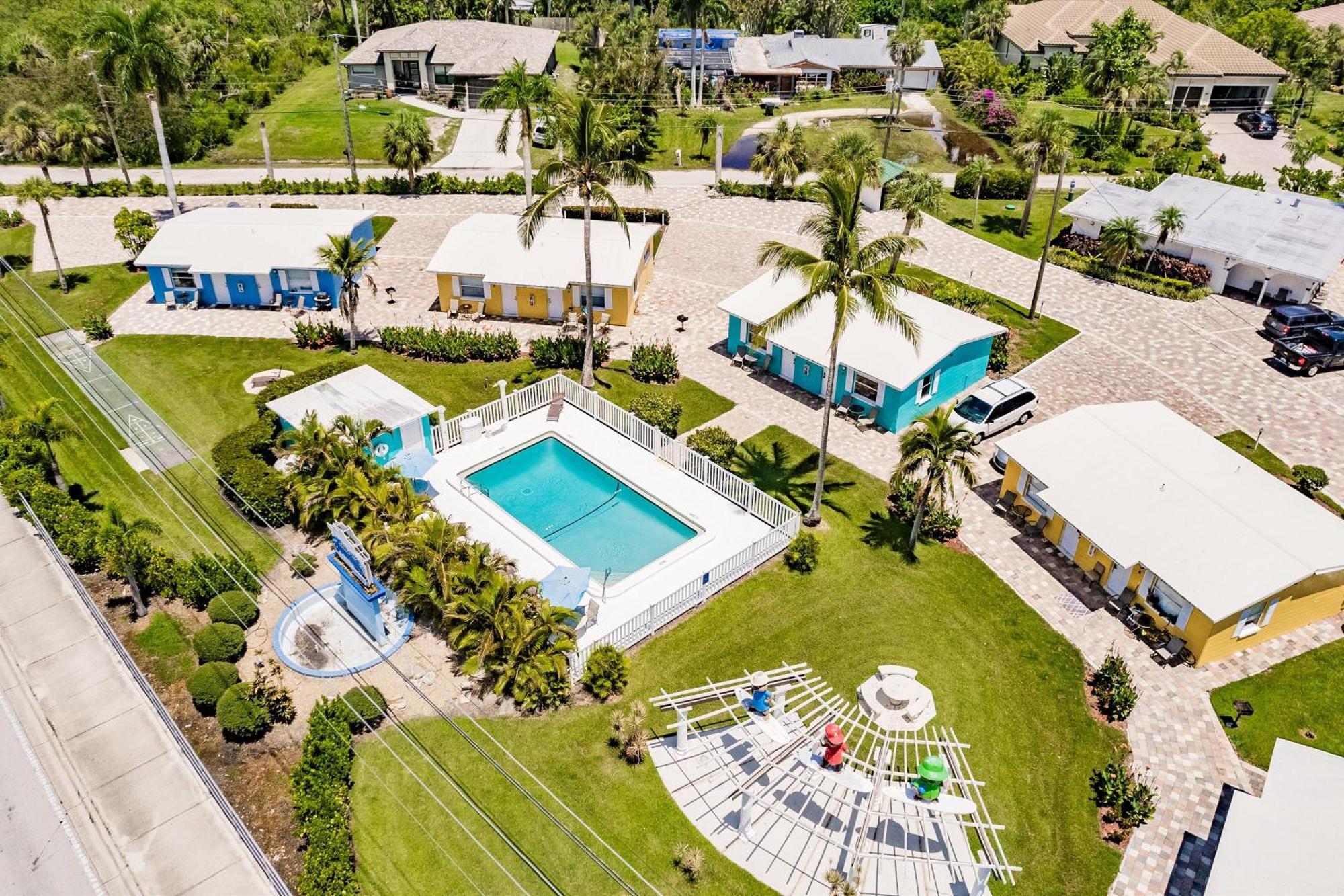 2 Bed Cottage With Pool, Close To Beach! Bbq Grills & Patio Fort Myers Dış mekan fotoğraf